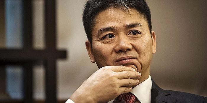 京东老板刘强东哪里人 新闻_京东老板刘强东回老家，让你见识什么叫衣锦还乡，霸气侧漏！